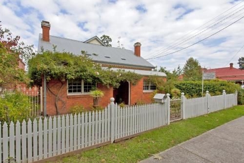 Rose Cottage - Historic Luxury0