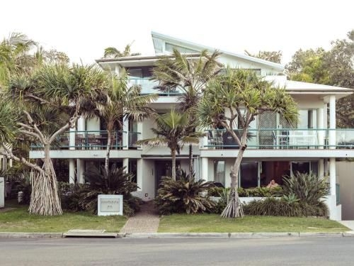 Byron Bay Luxury Holidays - Karinya at Surfside1