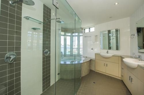 Waters Edge Townhouse 24