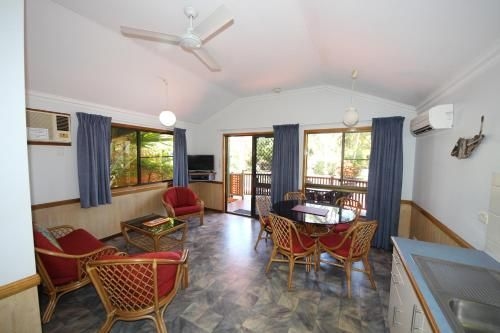 Tasman Holiday Parks - South Mission Beach (BIG4 Beachcomber Coconut Holiday Park)1