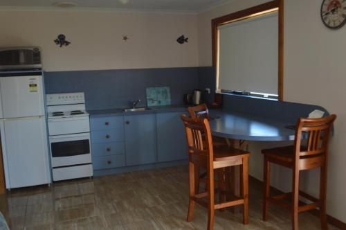 Sunset Holiday Villas4