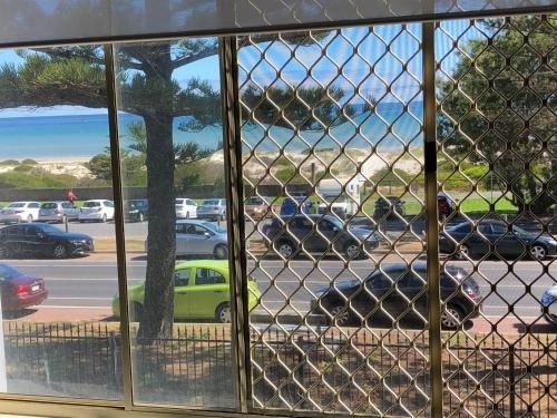 Adelaide - Semaphore Beach Front2