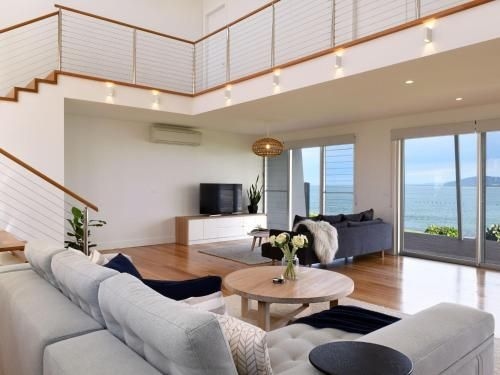 Absolute Waterfront1