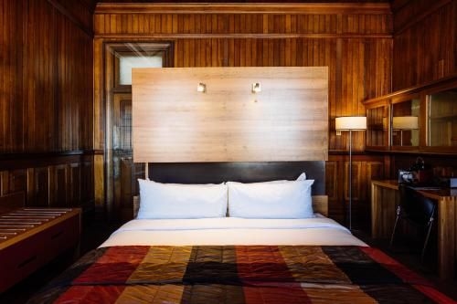 The Henry Jones Art Hotel3