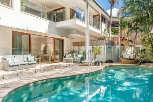 A Perfect Stay - Beachcomber Blue0