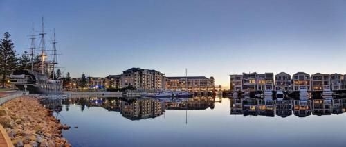 Haven Marina Glenelg1