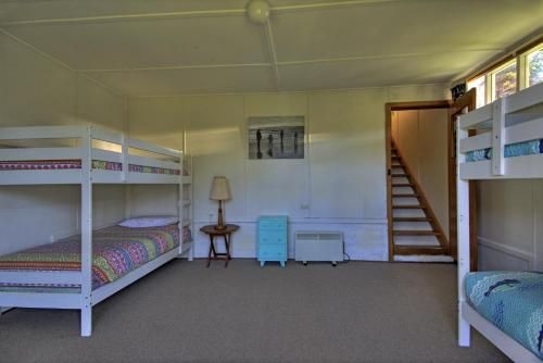 Freycinet Beachfront Retreat3