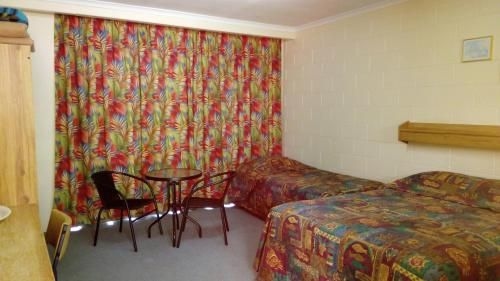 The Islands Inn Motel1
