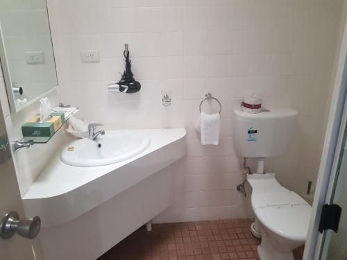 Gunsynd Motor Inn1