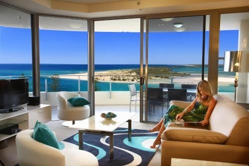 Monaco Caloundra0