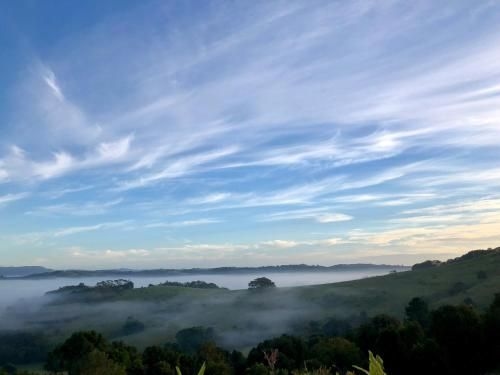 Studio with stunning mountain views (Studio With Stunning Mountain Views)1