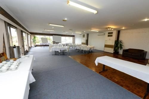 Smart Motels Bert Hinkler3