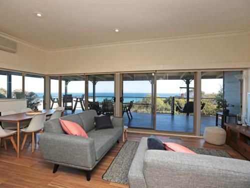 BAY VIEWS ON MANNA - DROMANA0