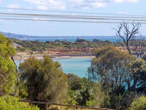 BEACH BELLE - MORNINGTON3