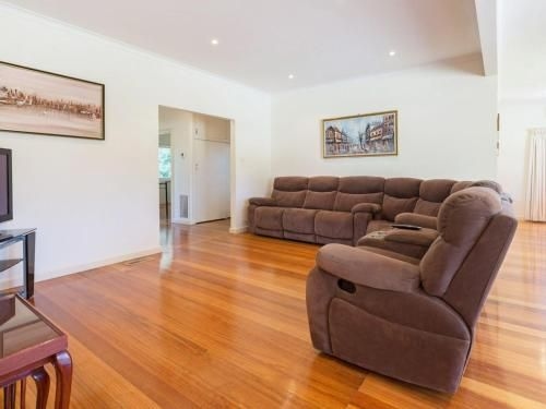 RENOVATED BEACH BEAUTY - ROSEBUD4