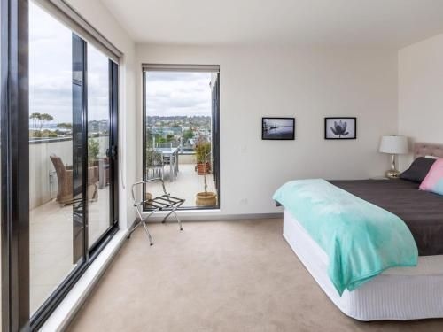 THE PENTHOUSE - MORNINGTON2