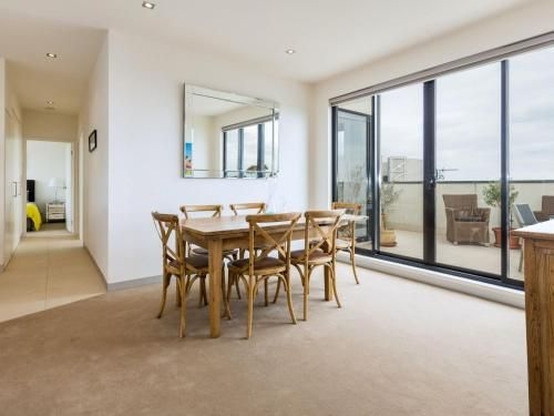 THE PENTHOUSE - MORNINGTON1