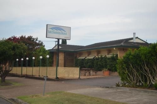 ทอลทิมเบอร์ส โมเทล (Tall Timbers Motel)0