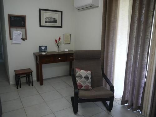 Bottlebrush B & B1