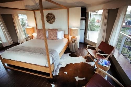 Rivershore Resort4