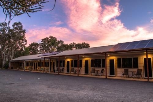 Tin Can Bay Motel3
