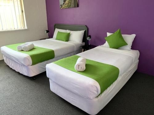 Golf View Motel1
