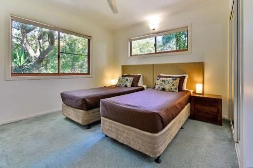 Heliconia Grove 93