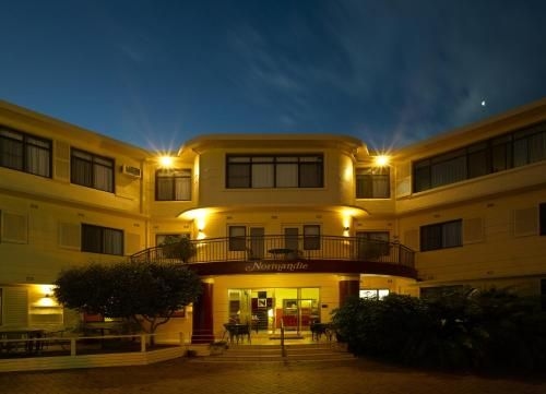 Normandie Inn and Function Centre0