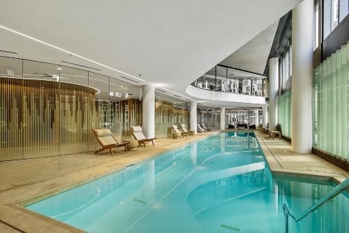 Contemporary Luxury With Views At Maya Waterfront3