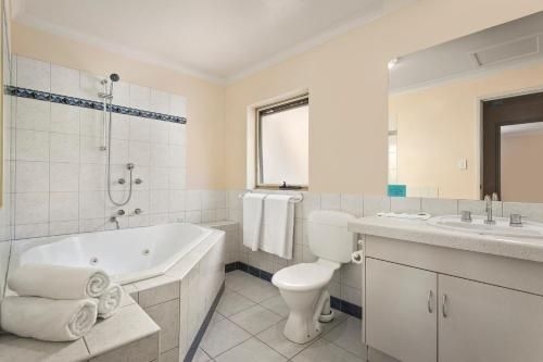 Elphin Motel & Serviced Apartments4