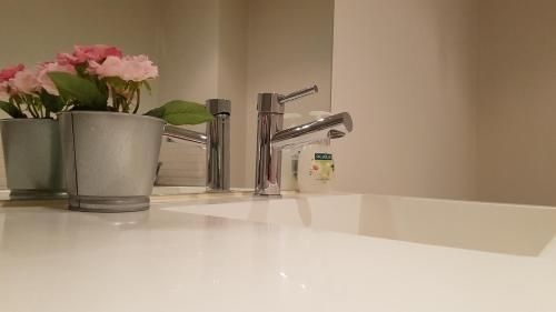 2BEDS Melbourne Central|Crown Casino|Colin|S Cross4