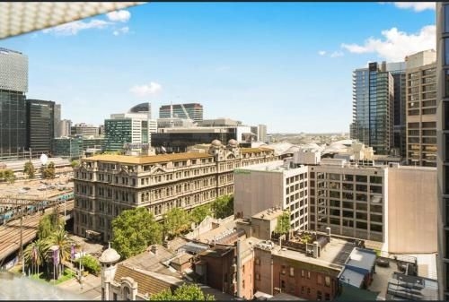 2BEDS Melbourne Central|Crown Casino|Colin|S Cross1