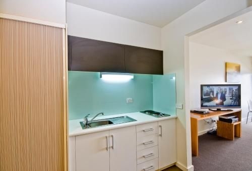 Lorne Bay View Motel2