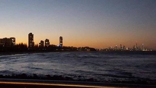 Outrigger Burleigh2