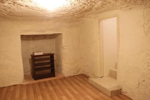 Cave Place Units1
