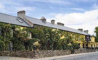 Dunraven Arms Hotel0