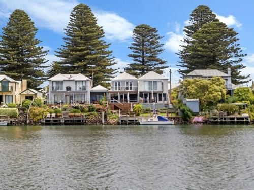 The Moorings2
