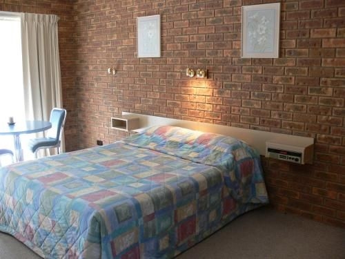 Settlement Motor Inn2