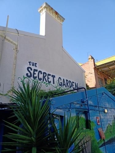 Secret Garden Backpackers4