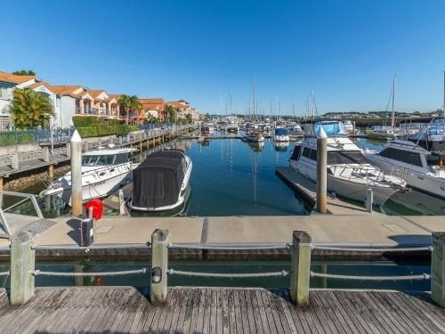 Stunning 3 Bedroom Villa at Hope Harbour Marina3