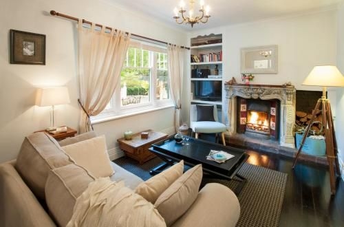 Moulton Park Estate - Cottages0