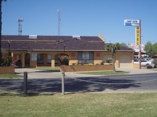 Lakeview Motel Yarrawonga4