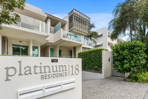 Platinum status, Sunshine Beach (Platinum Status Sunshine Beach)0