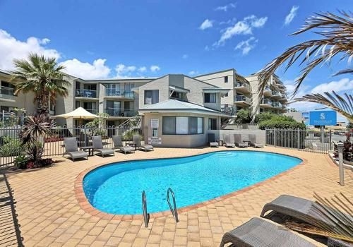 The White Pearl Penthouse1