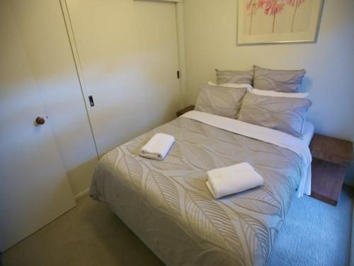 Race Course Apartments4