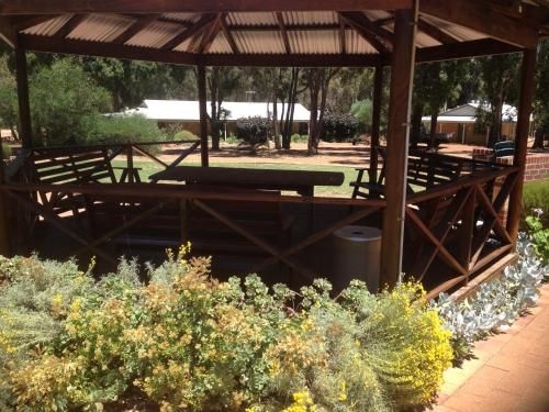 Travellers Rest Motel2