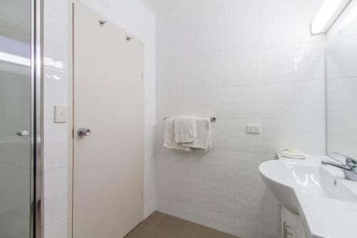 Sunshine Motor Inn2