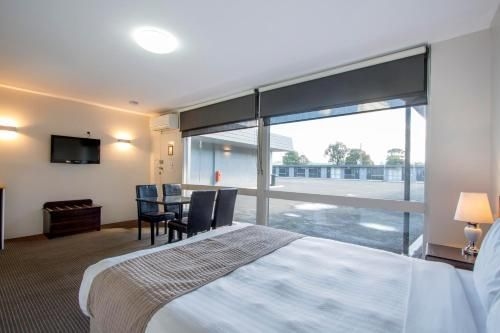 Sunshine Motor Inn3