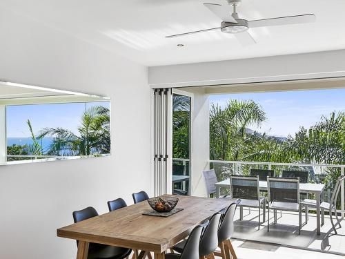 Perfect getaway, Sunshine Beach (Perfect getaway Sunshine Beach)1