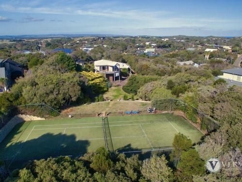 Sea Ranch - Tennis Court and Spa!1